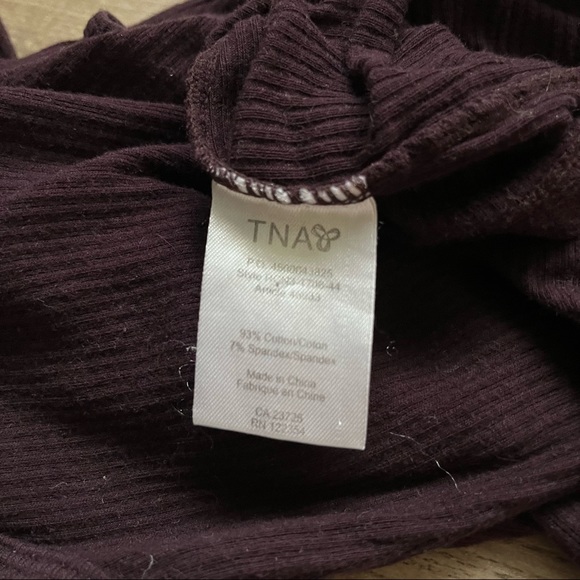 [📣 2 for $10 📣] Aritzia TNA Dark Purple Ribbed Tank Top. Women’s size S - Picture 6 of 6